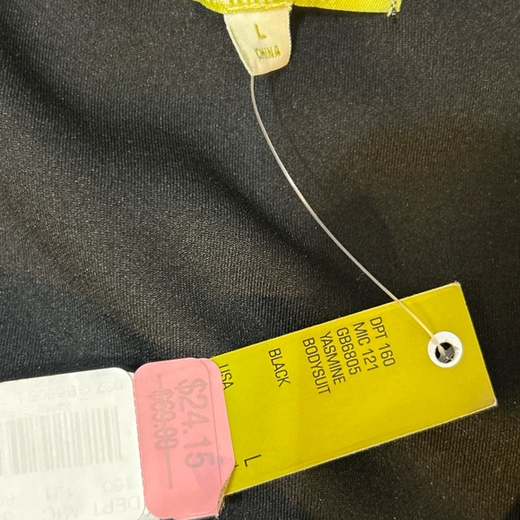 NWT Gianni Bini Size L Large Black Sleeveless V-neck Side Cutout Bodysuit Top - Picture 11 of 11